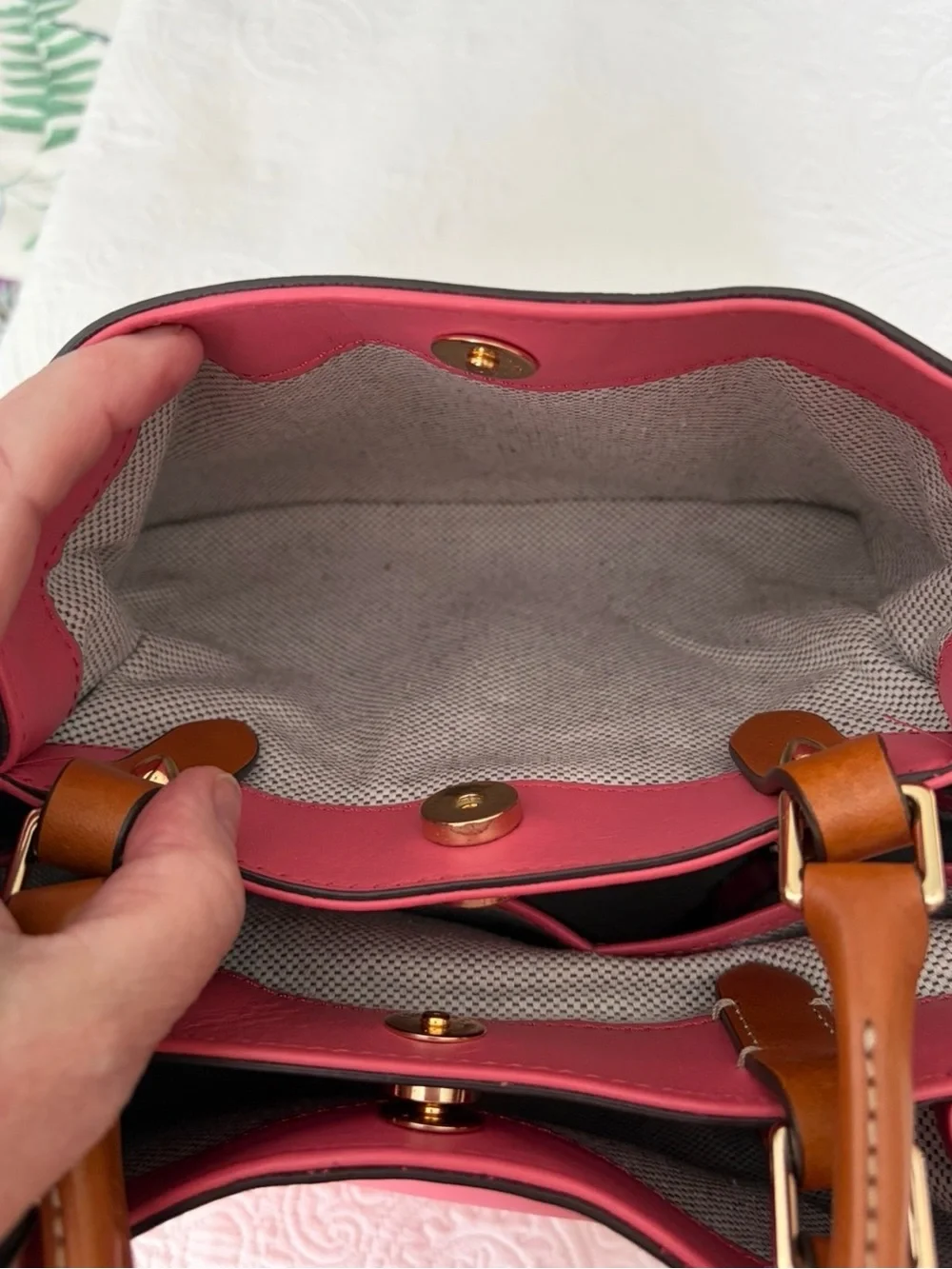 Dooney & Bourke City Barlow BBGum Pink Leather Crossbody Tote